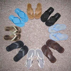 500px-Flip_flops_arranged_in_a_circle