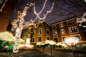 At the 520 courtyard, holiday lights remind residents that the holidays (and thus winter break) is near ... | Photo by Yu-Ching Chang