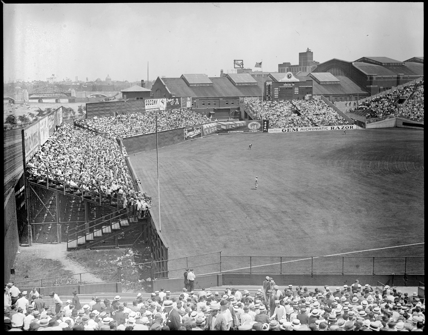 Tens of thousands of fans packed the stands on game day. | Courtesy of the Boston Public Library, Leslie Jones Collection.